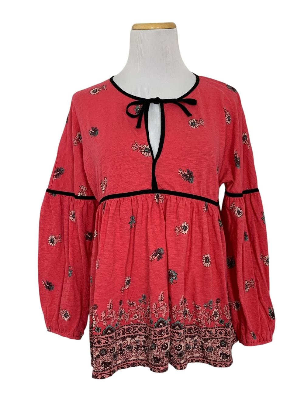 Lucky Brand Floral Keyhole Neck Peasant Top Women’s L Long Sleeve Coral Boho